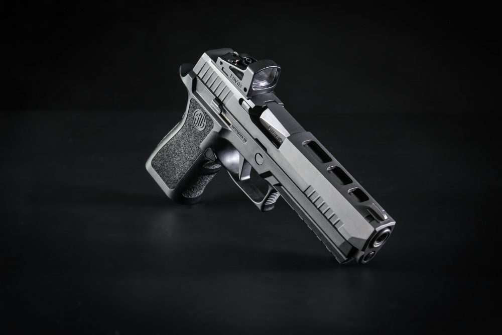 Sig P320 [models with removable rear sight] płytka pod kolimator | Shield RMSc footprint